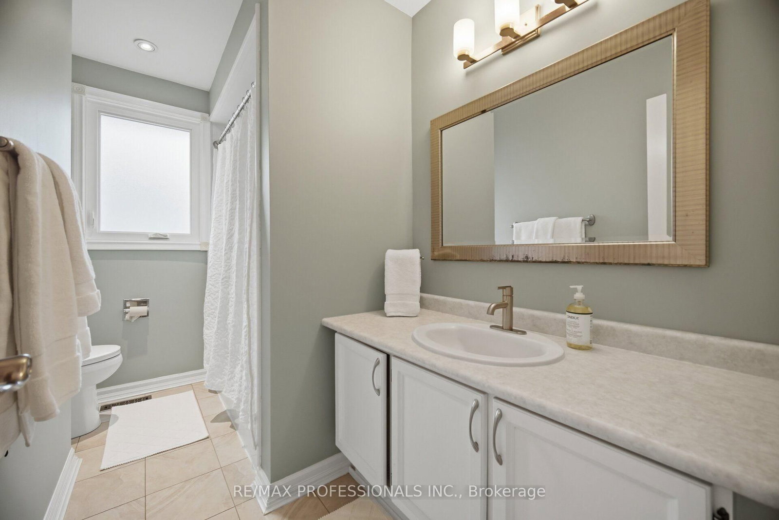 1062 Mississauga Valley Boulevard • Mississauga, ON photo 20