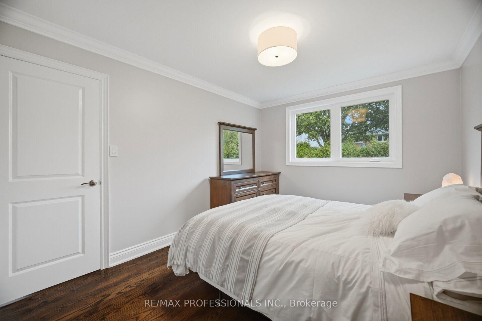 1062 Mississauga Valley Boulevard • Mississauga, ON photo 22