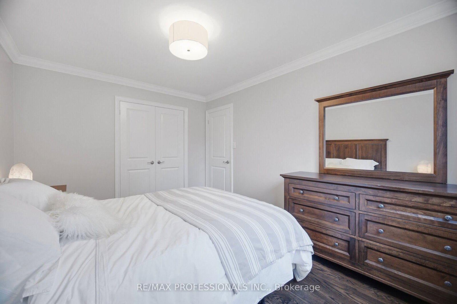 1062 Mississauga Valley Boulevard • Mississauga, ON photo 23