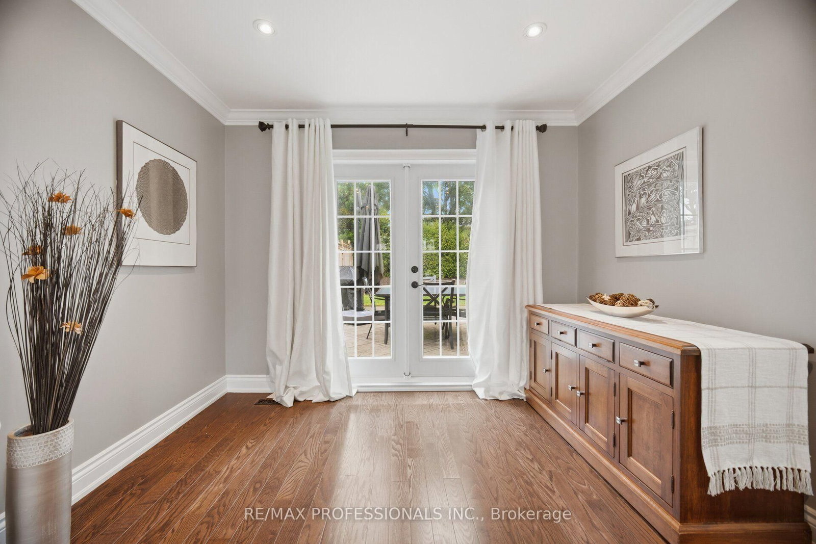1062 Mississauga Valley Boulevard • Mississauga, ON photo 33