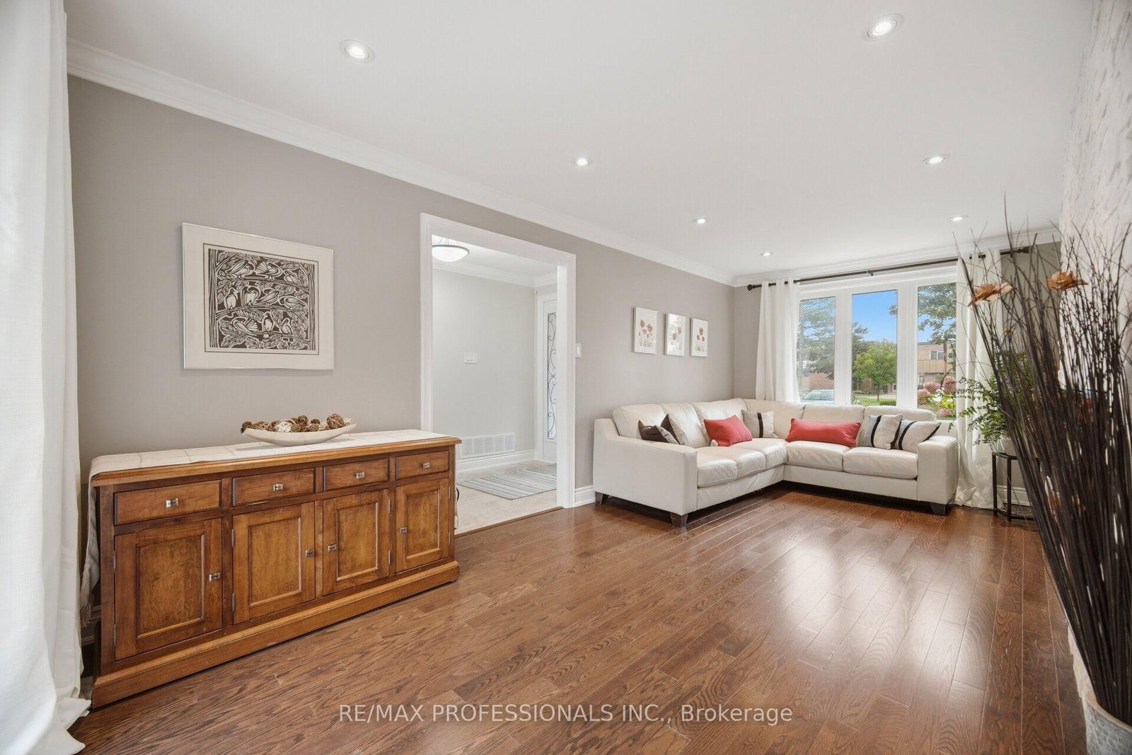 1062 Mississauga Valley Boulevard • Mississauga, ON photo 35
