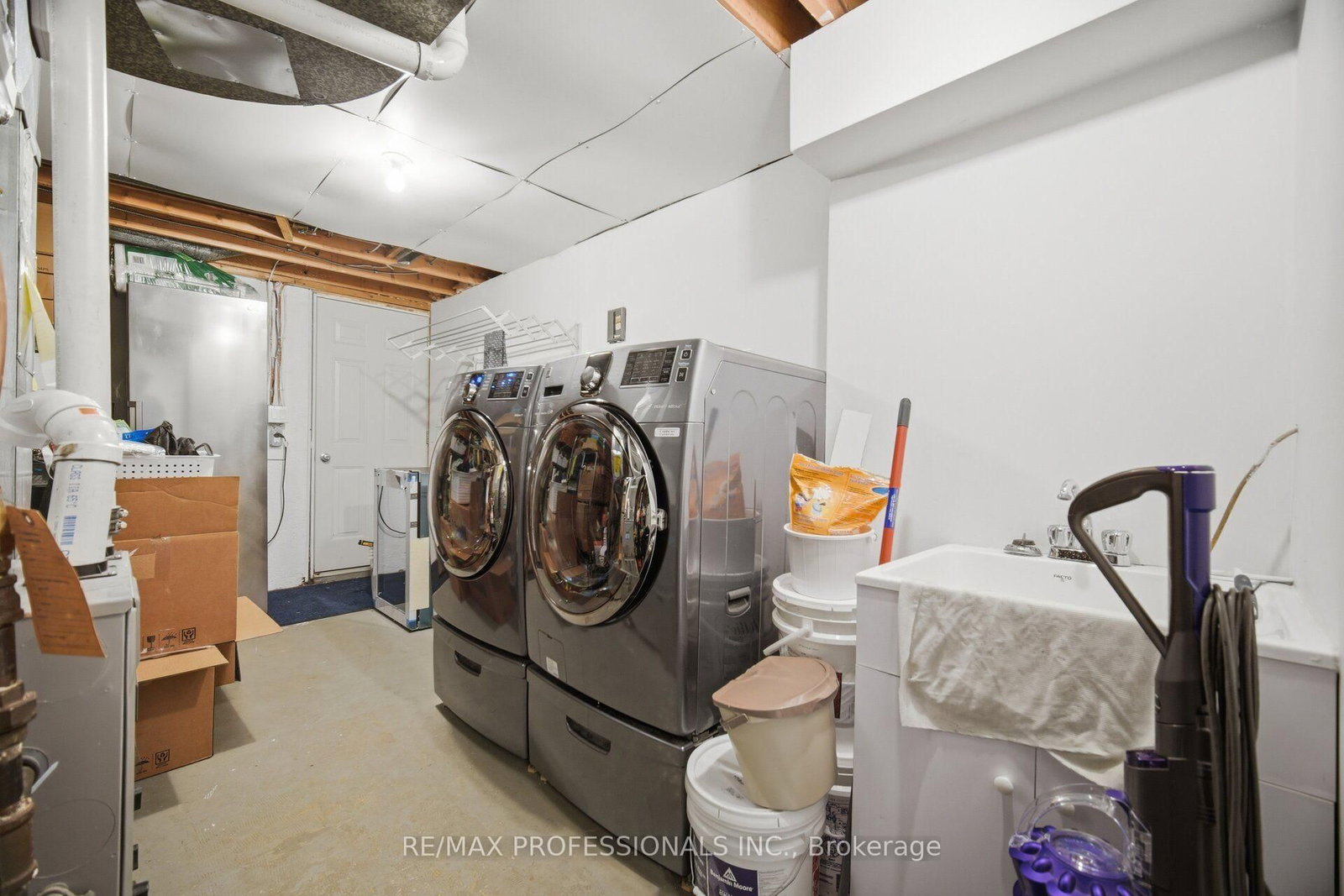 1062 Mississauga Valley Boulevard • Mississauga, ON photo 43