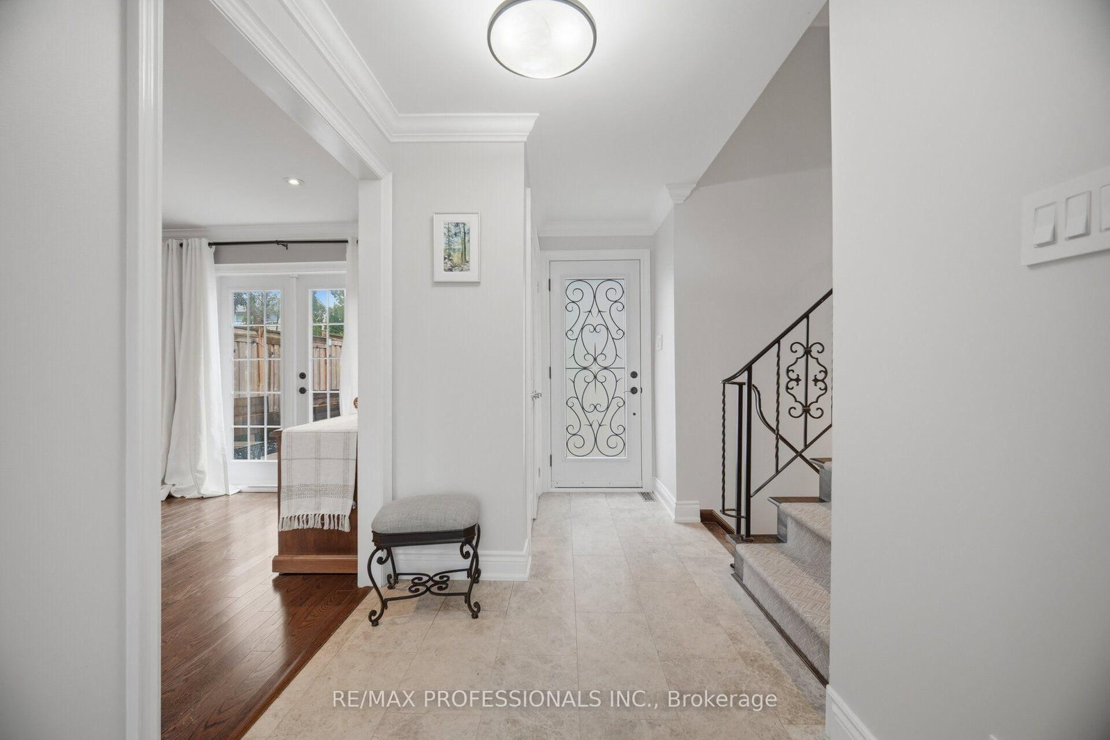 1062 Mississauga Valley Boulevard • Mississauga, ON photo 6