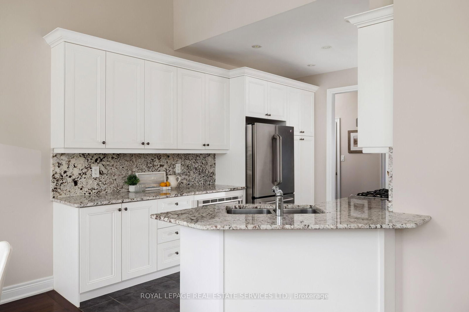 3353 Liptay Avenue • #26 • Oakville, ON photo 17