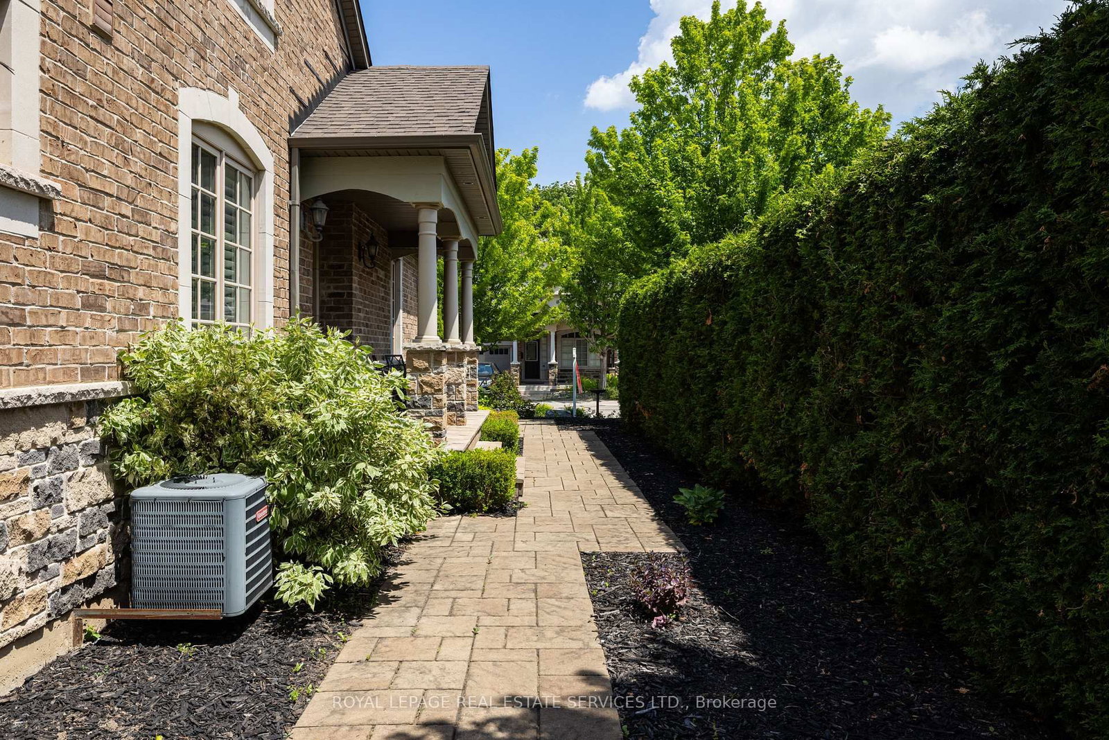3353 Liptay Avenue • #26 • Oakville, ON photo 34
