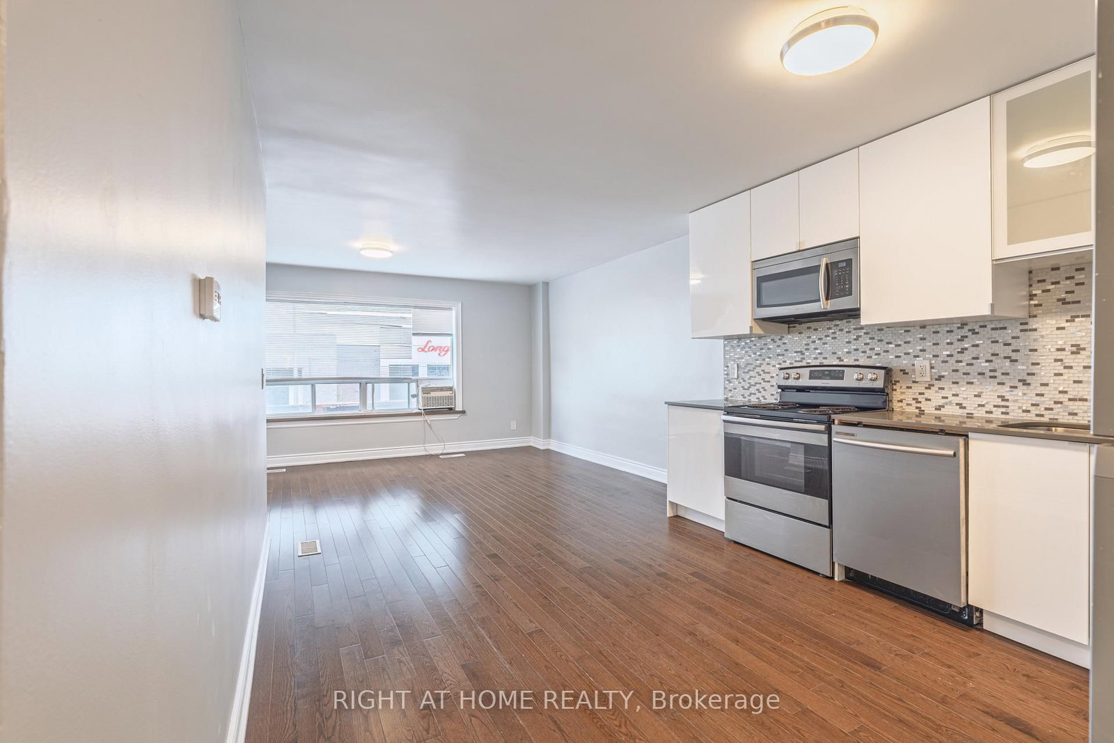 A - 1132 The Queensway Avenue, Toronto 4