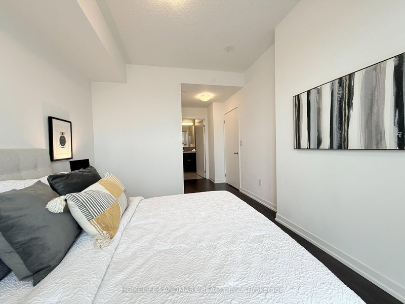 2520 Eglinton Mississauga,ON L5M 0Y4 — Photo 17