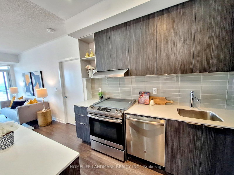 2520 Eglinton Mississauga,ON L5M 0Y4 — Photo 8
