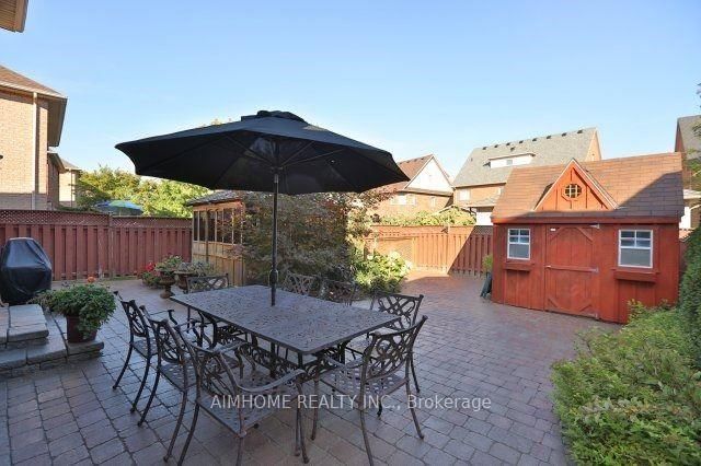 390 Grovehill Road • Oakville, ON photo 16