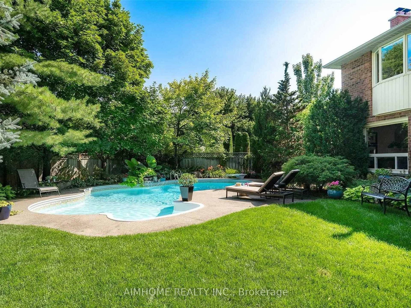 1417 Greendale Terrace • Oakville, ON photo 47