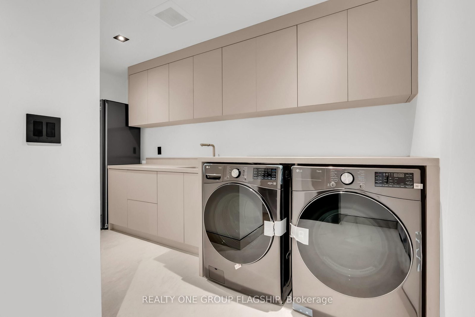 7 Bentley Drive • Toronto, ON photo 36