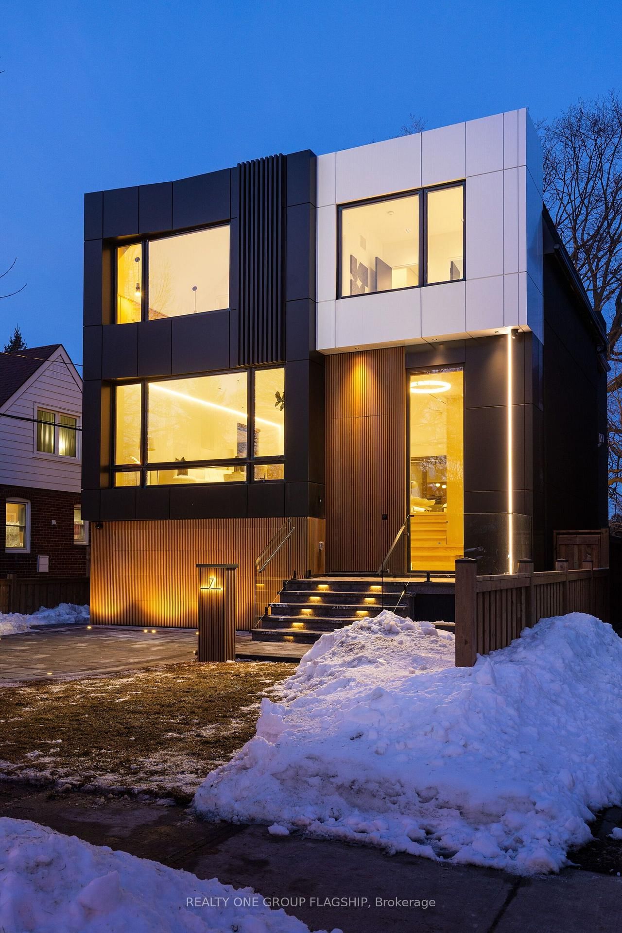 7 Bentley Drive • Toronto, ON photo 43