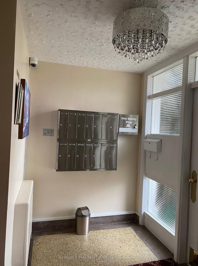 12 - 2675 Bloor Street W