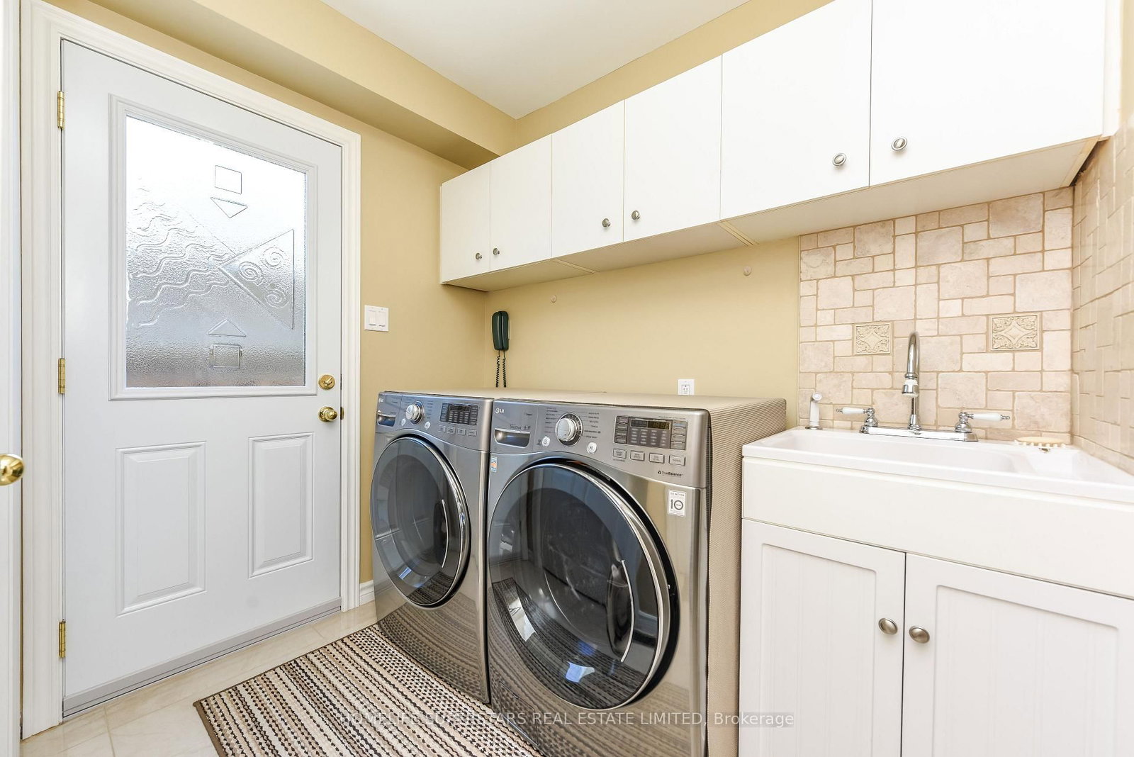 168 River Oaks Boulevard E • Oakville, ON photo 38