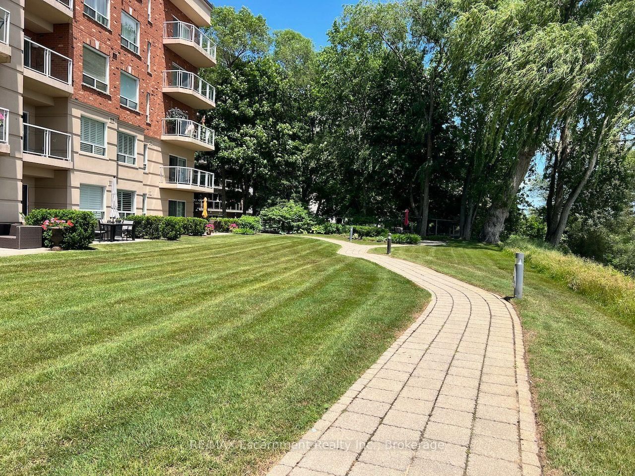 5188 Lakeshore Road • #310 • Burlington, ON photo 45