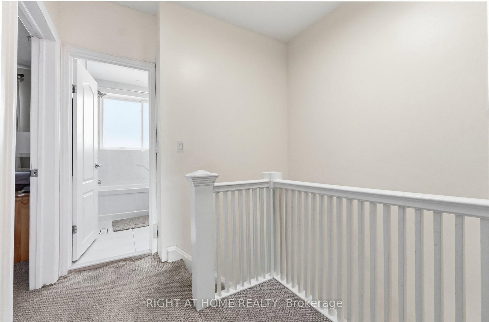 16 Greendale Avenue • Toronto, ON photo 20