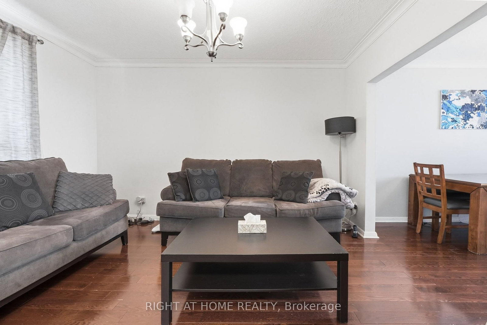 16 Greendale Avenue • Toronto, ON photo 6