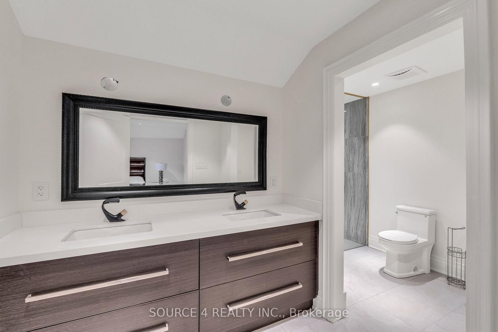 1409 Tansley Oakville,ON L6L 2N6 — Photo 18