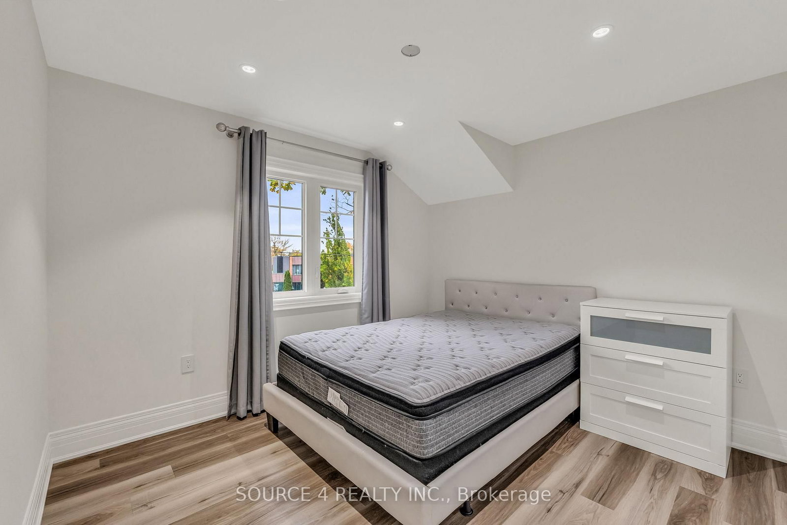 1409 Tansley Oakville,ON L6L 2N6 — Photo 25
