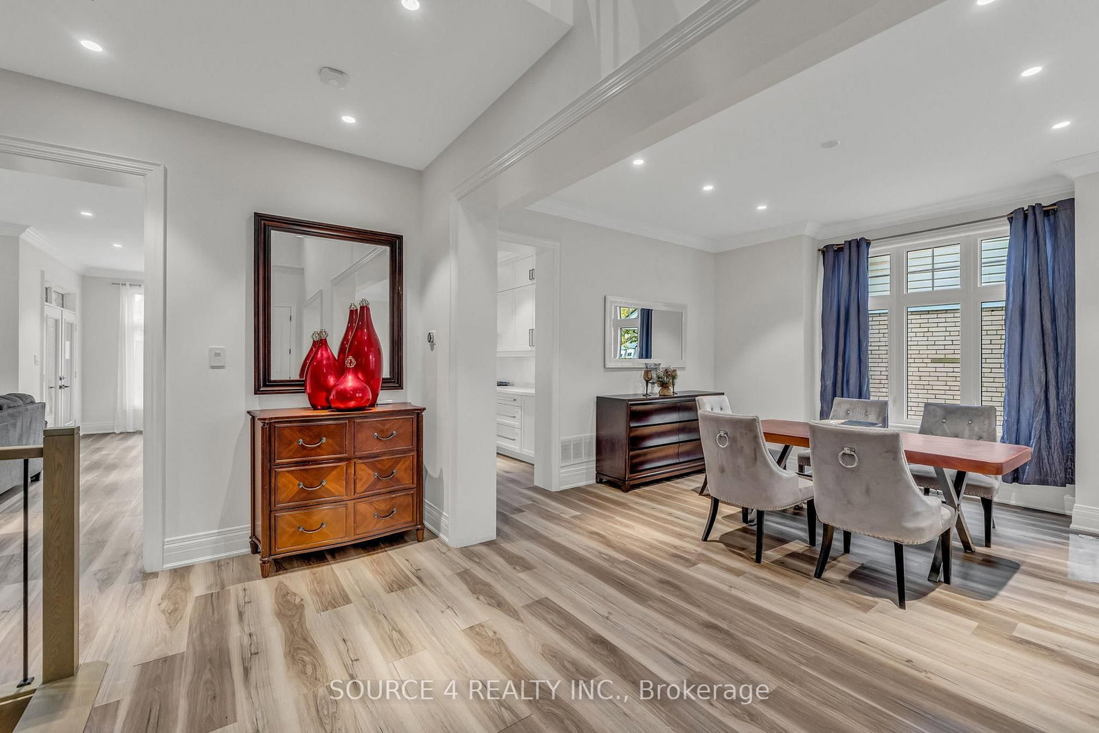 1409 Tansley Oakville,ON L6L 2N6 — Photo 4