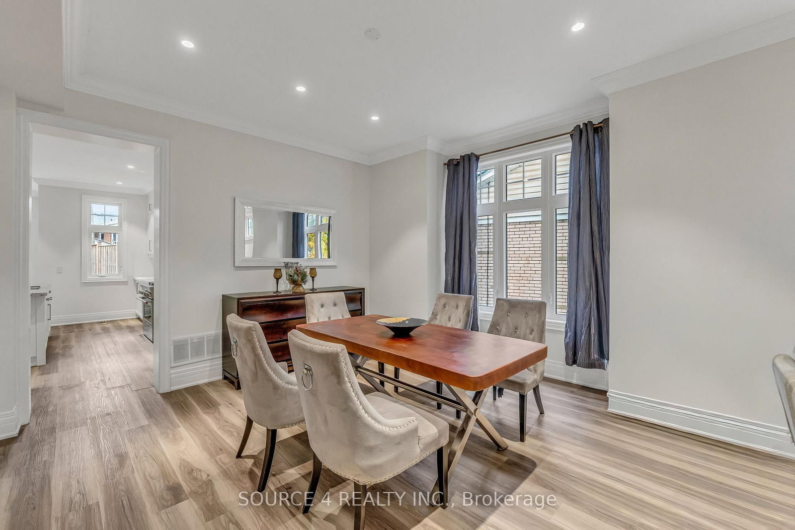 1409 Tansley Oakville,ON L6L 2N6 — Photo 6
