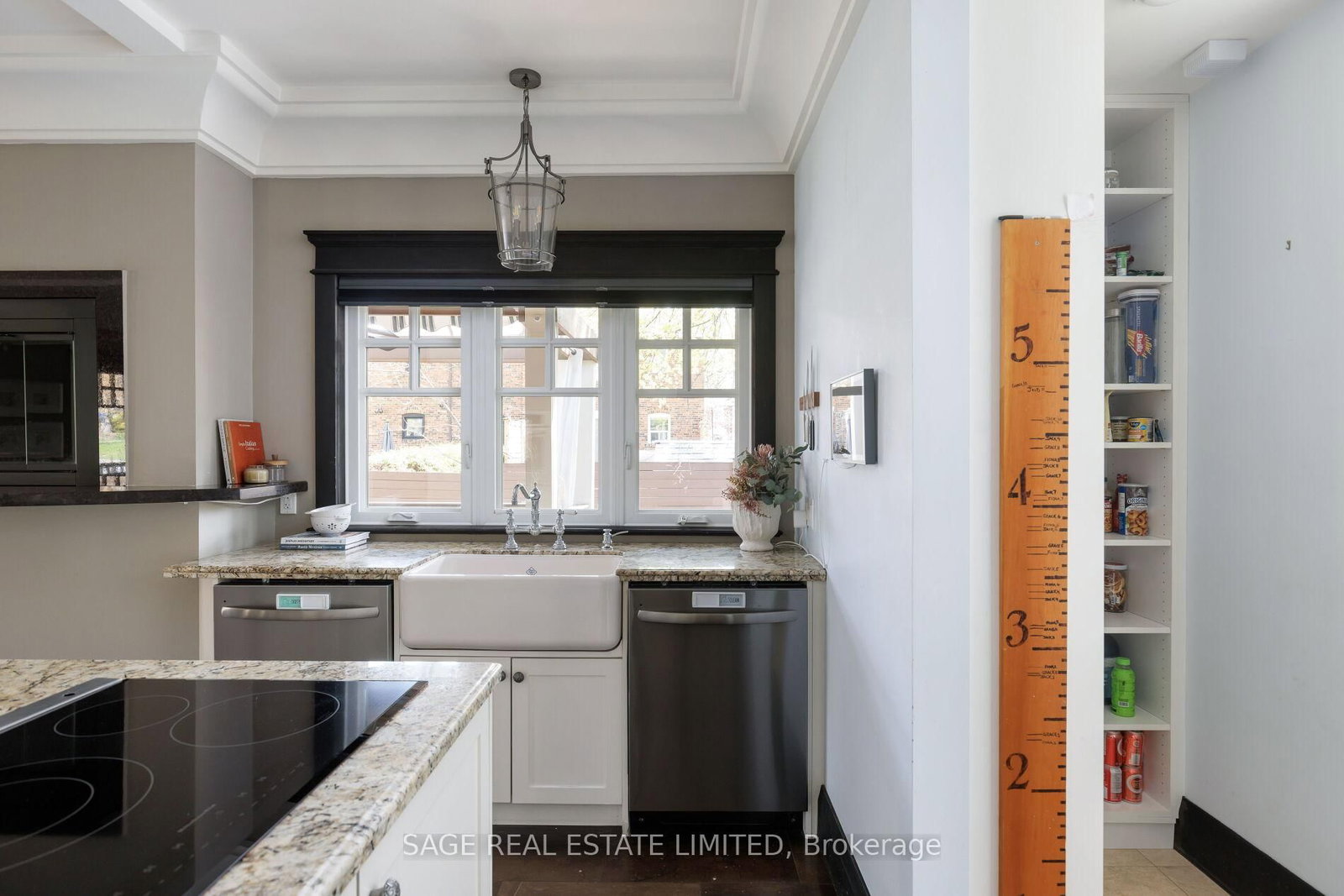 39 Loyalist Road • Toronto, ON photo 15