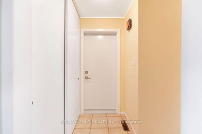 29 Carberry Crescent • Brampton, ON photo 3