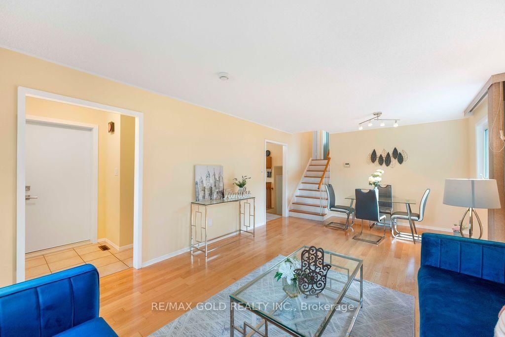 29 Carberry Crescent • Brampton, ON photo 8