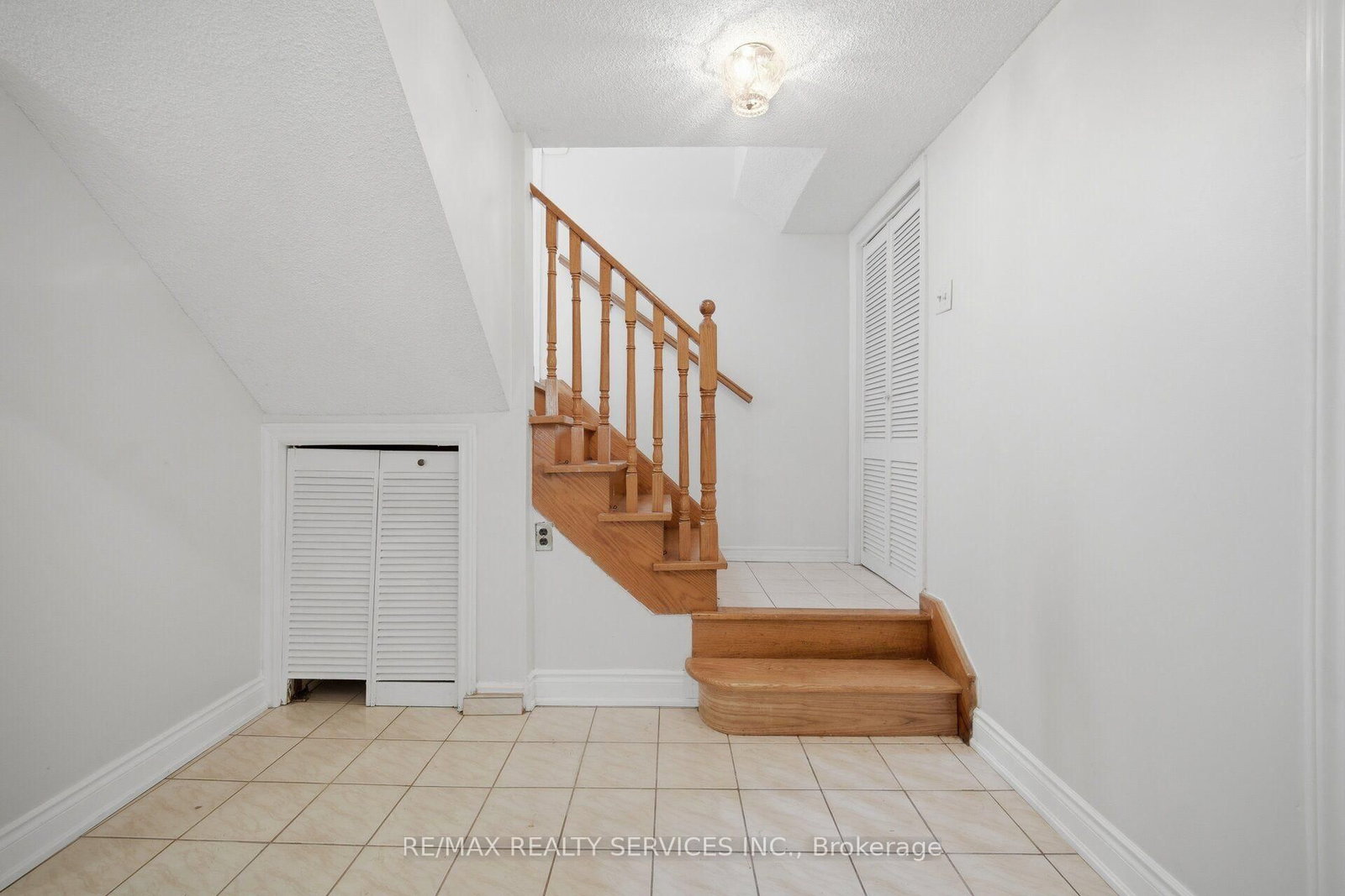 27 Edgemont Drive • Brampton, ON photo 29