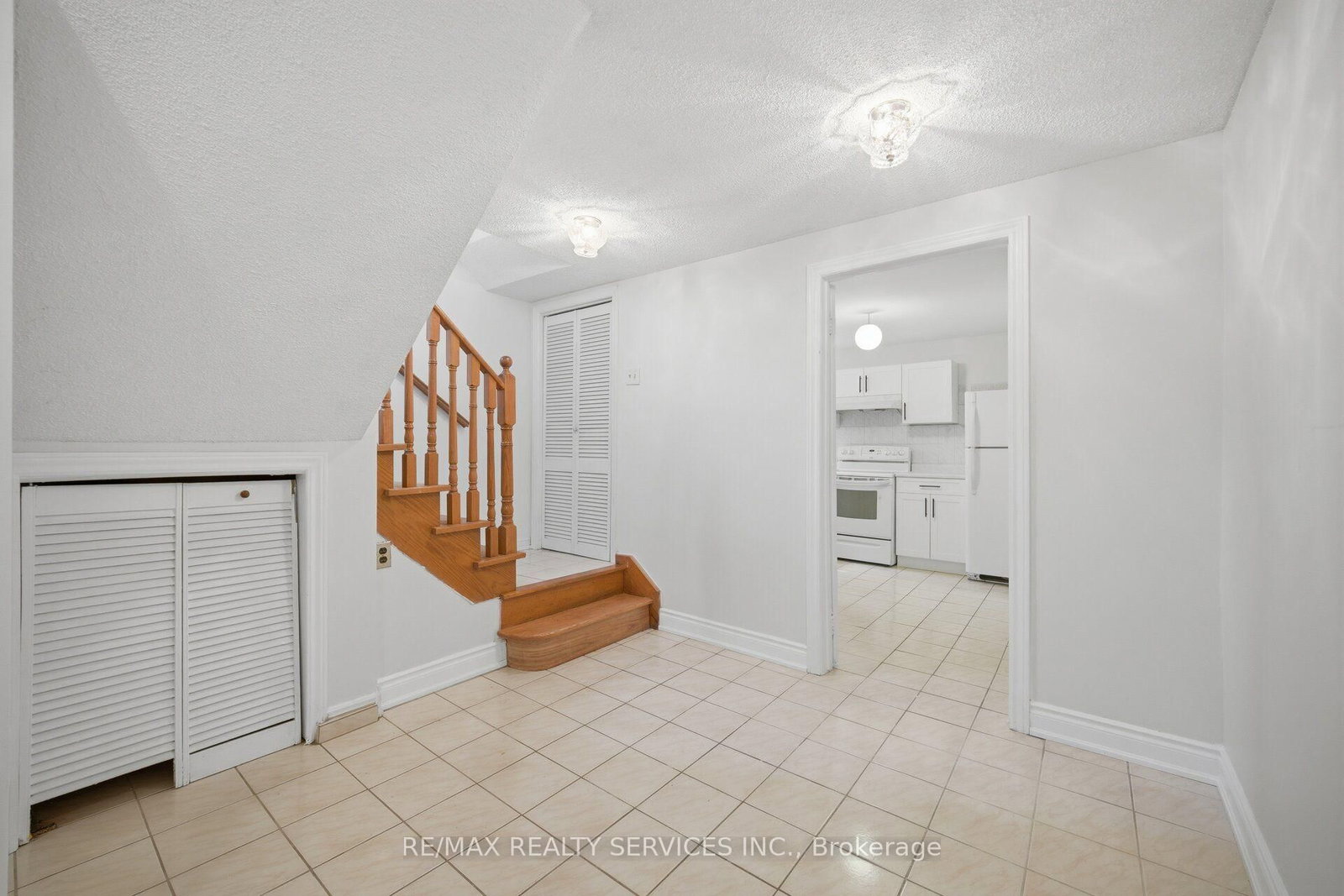 27 Edgemont Drive • Brampton, ON photo 31