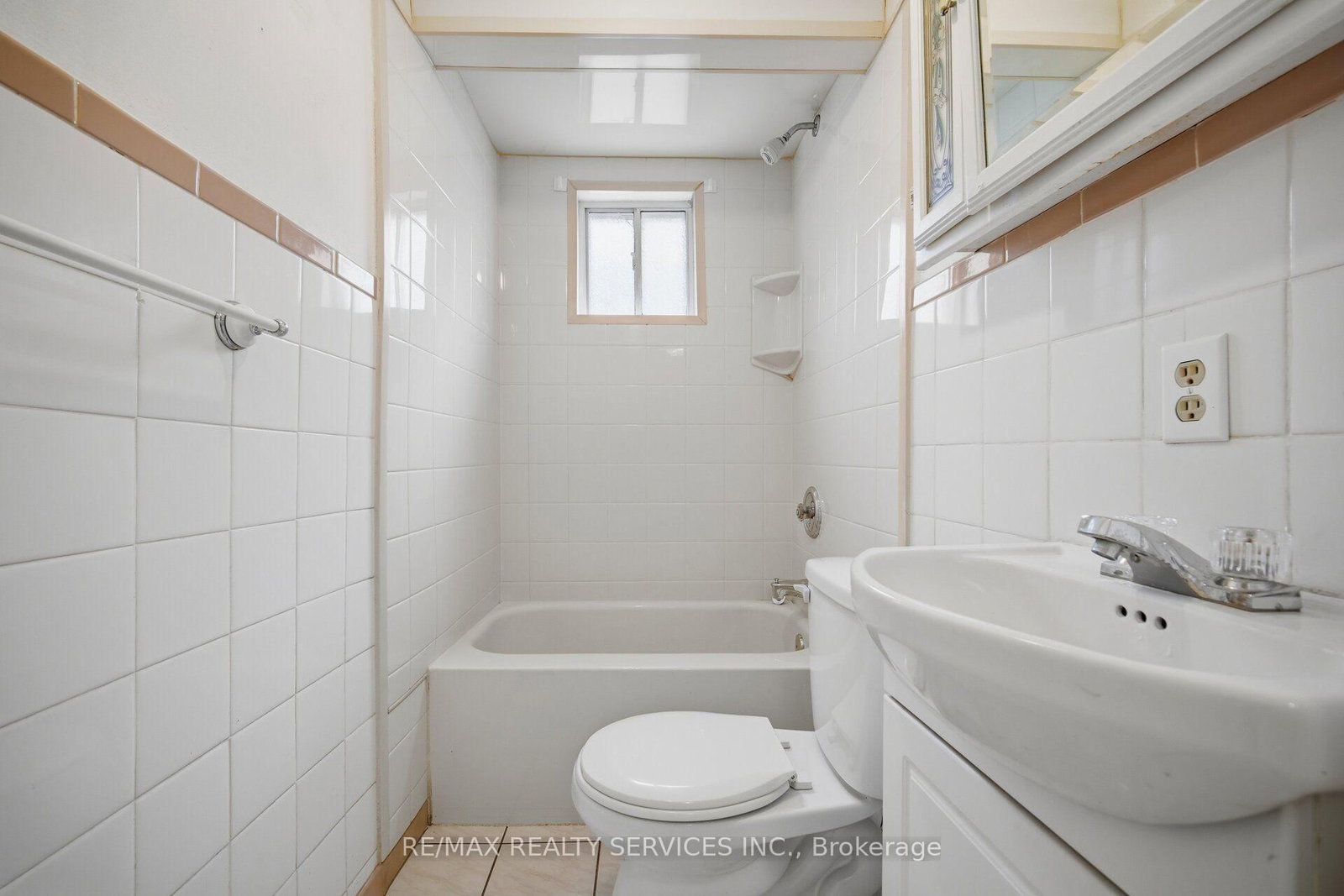 27 Edgemont Drive • Brampton, ON photo 41