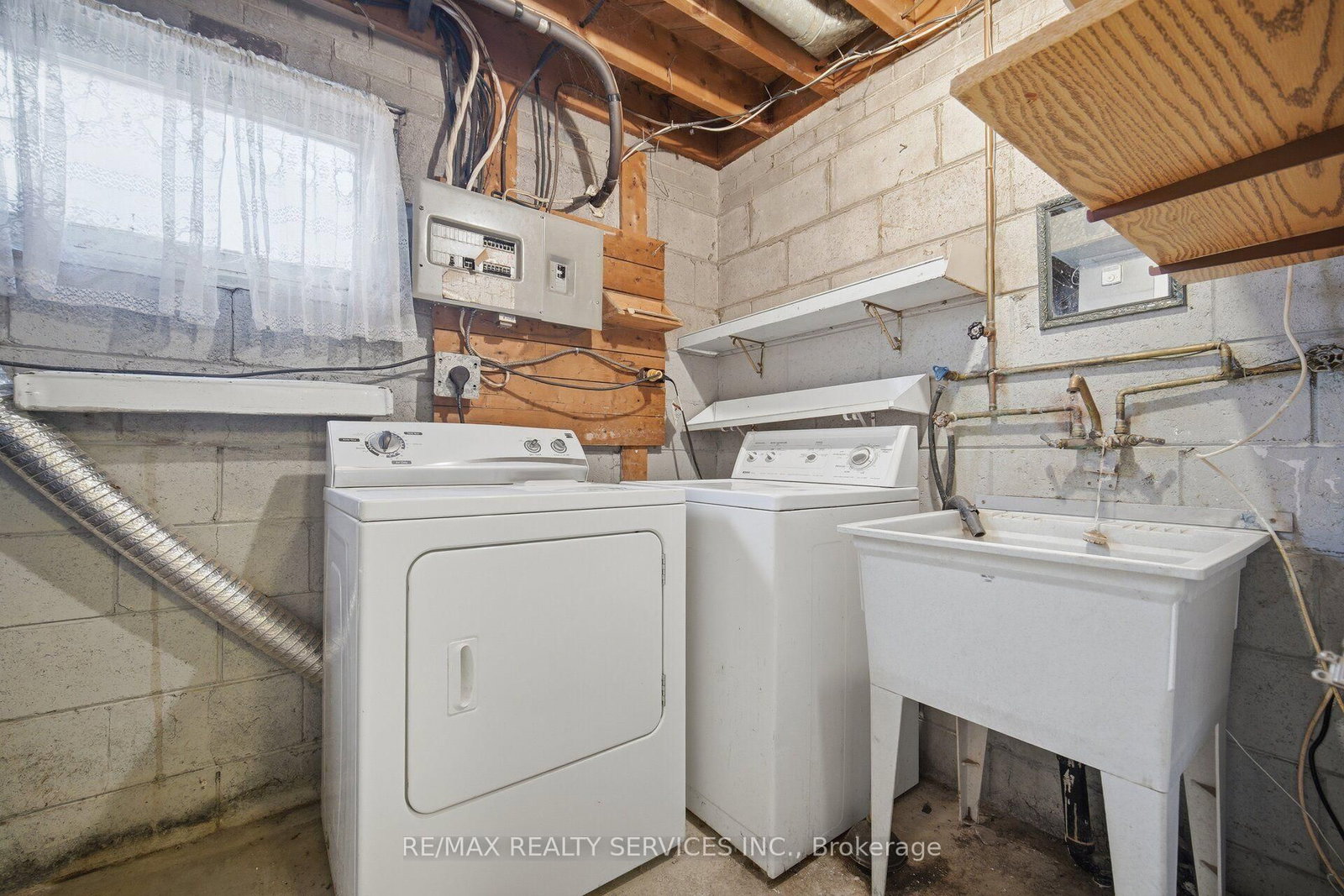 27 Edgemont Drive • Brampton, ON photo 42