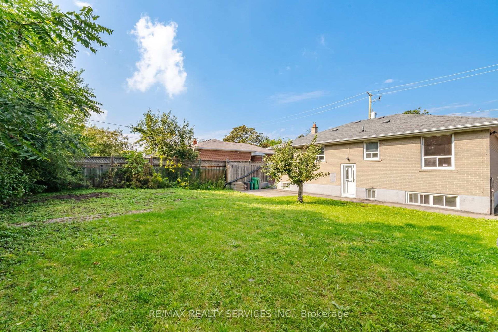 27 Edgemont Drive • Brampton, ON photo 47