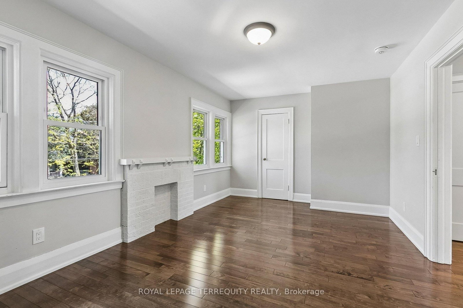 407 Annette Street • Toronto, ON photo 29