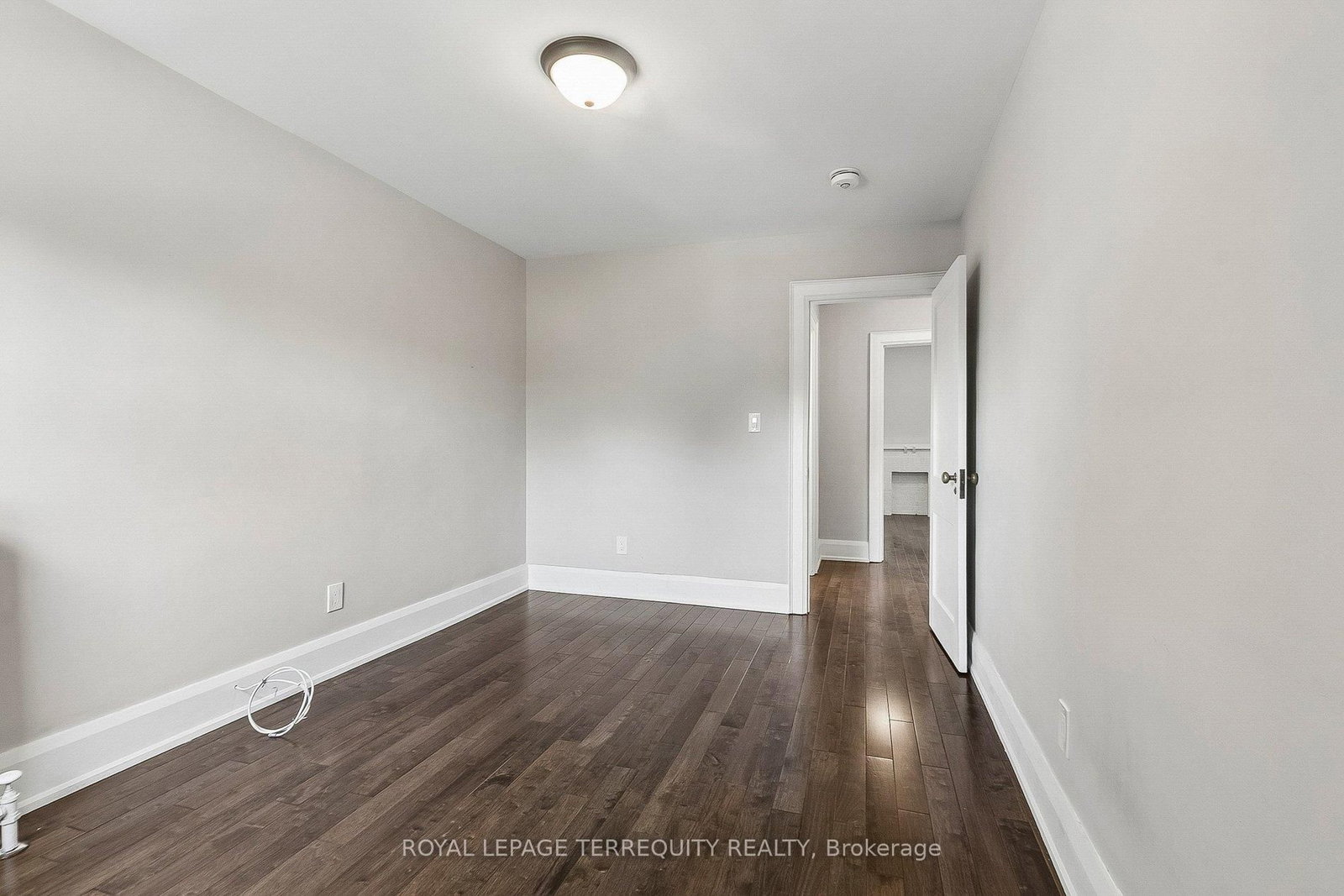 407 Annette Street • Toronto, ON photo 34