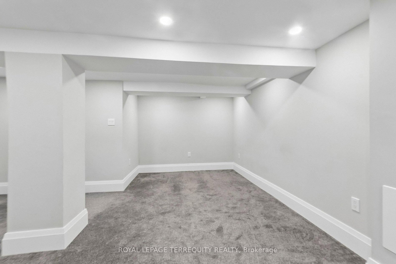 407 Annette Street • Toronto, ON photo 39
