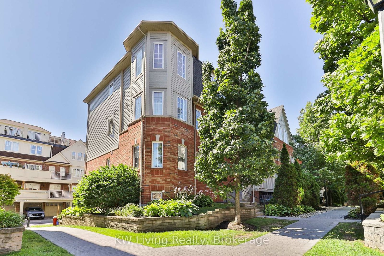 740 Neighbourhood Circle • #4 • Mississauga, ON photo 1