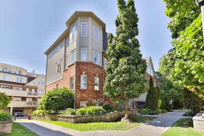 740 Neighbourhood Mississauga,ON L5B 0B4 — Photo 1