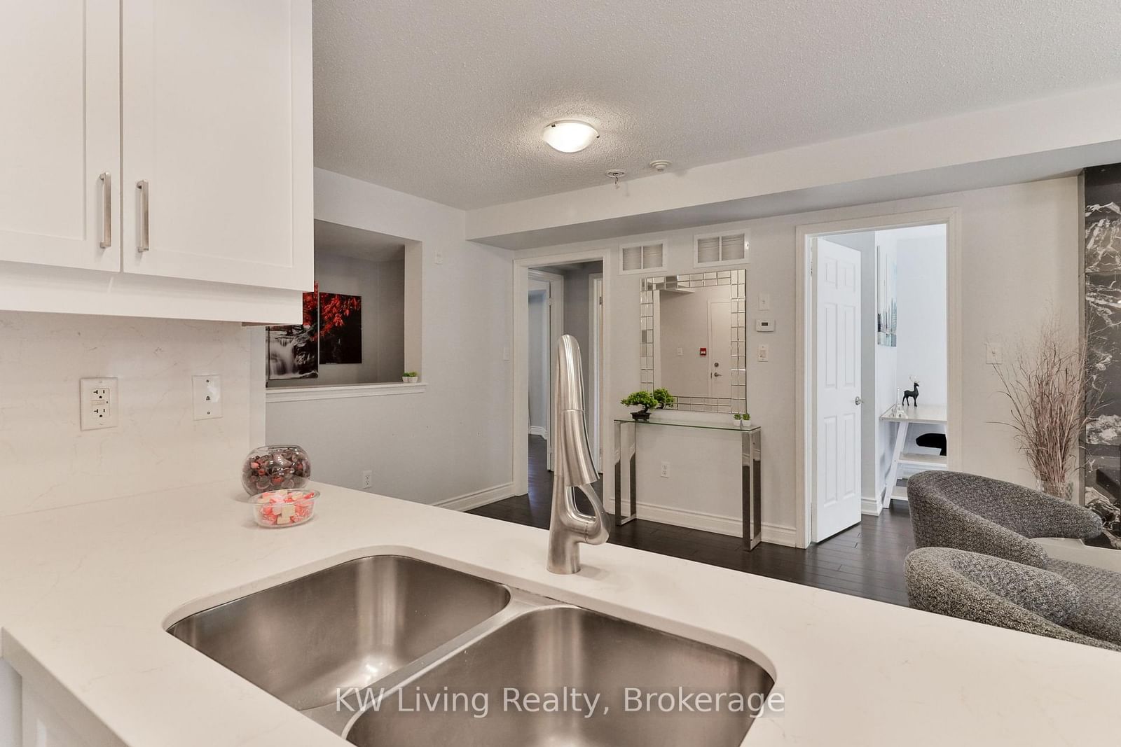 740 Neighbourhood Circle • #4 • Mississauga, ON photo 10