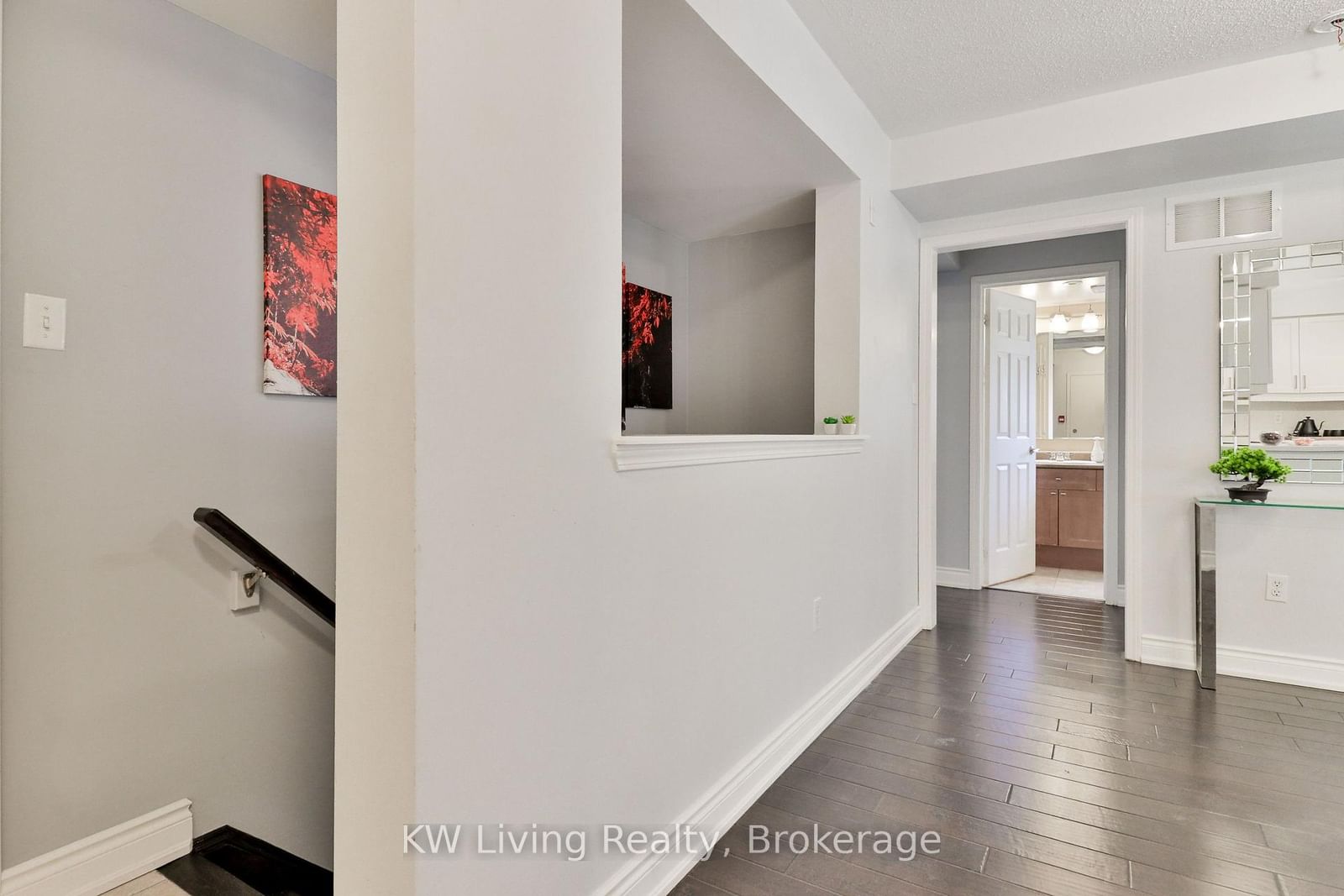 740 Neighbourhood Circle • #4 • Mississauga, ON photo 18