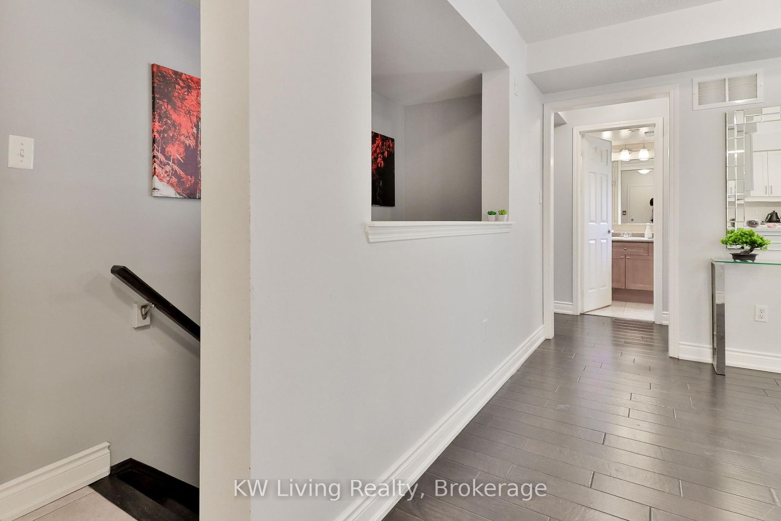 740 Neighbourhood Circle • #4 • Mississauga, ON photo 24