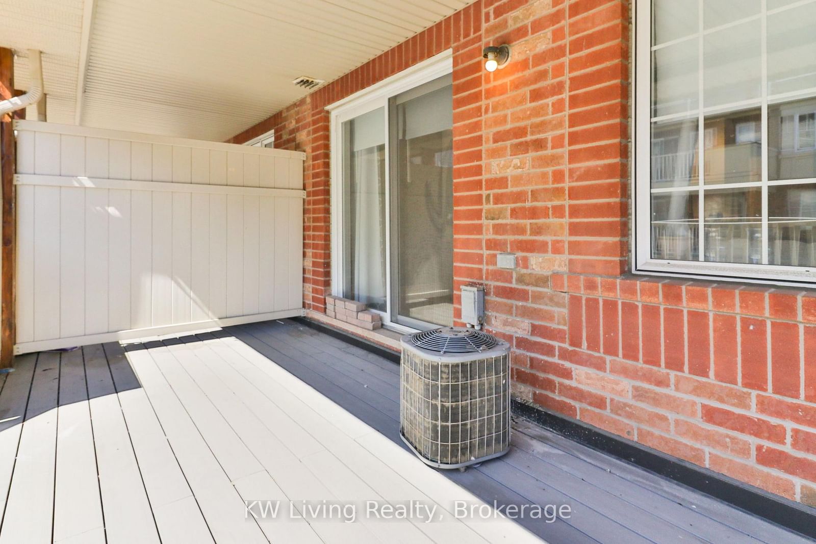 740 Neighbourhood Circle • #4 • Mississauga, ON photo 32