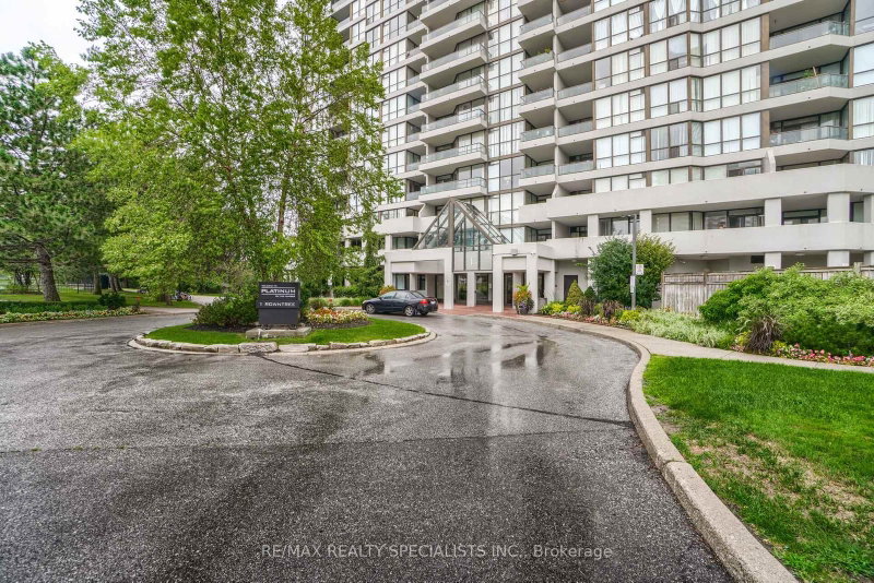 708 - 1 Rowntree Drive