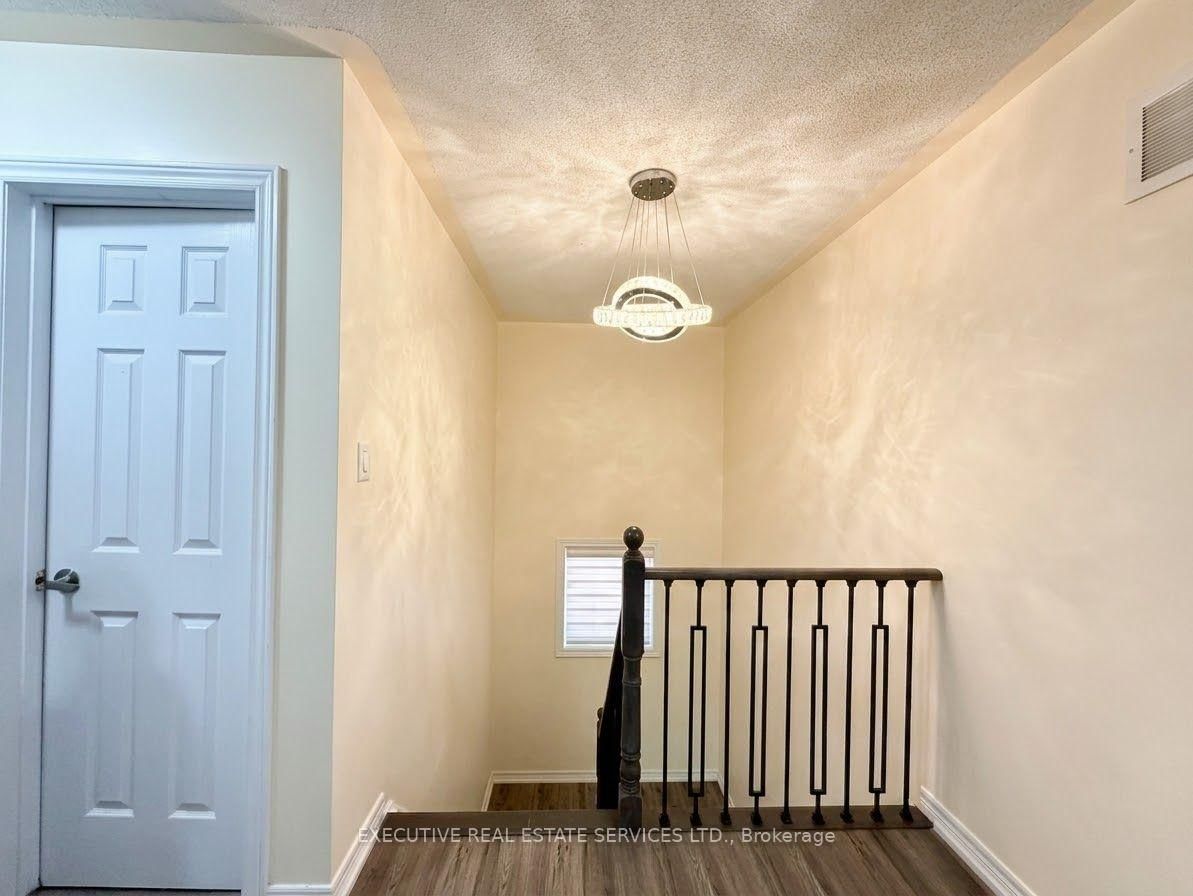 118 Turquoise Crescent • Brampton, ON photo 12