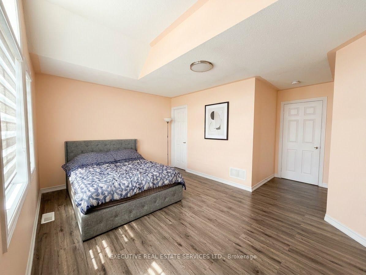 118 Turquoise Crescent • Brampton, ON photo 13