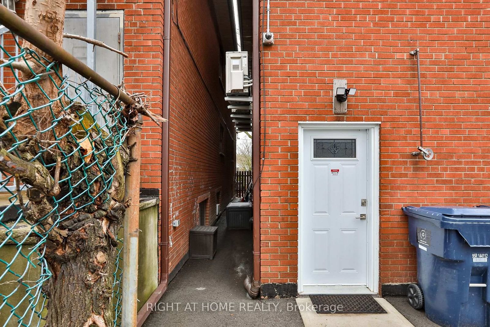 35 15 Toronto,ON M8V 3J3 — Photo 30