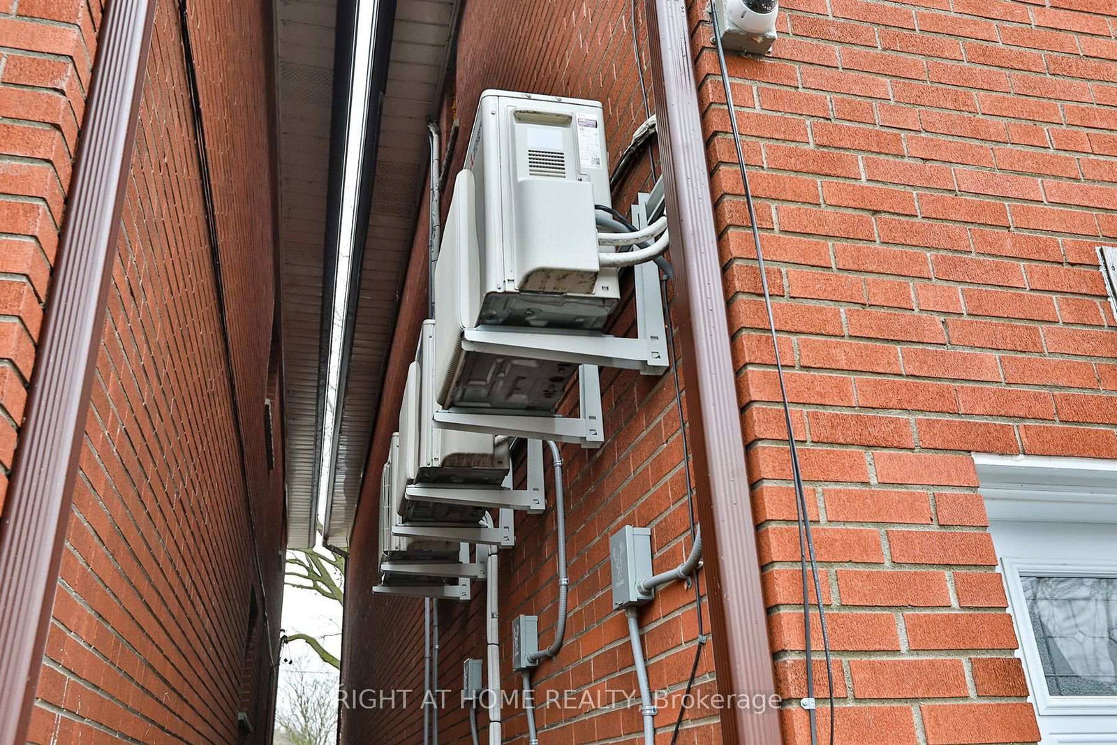 35 15 Toronto,ON M8V 3J3 — Photo 32