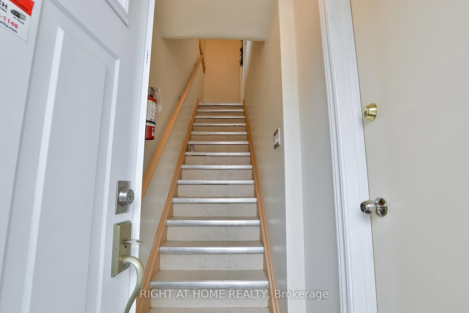 35 15 Toronto,ON M8V 3J3 — Photo 33