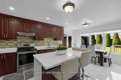 6636 Edenwood Drive • Mississauga, ON photo 3