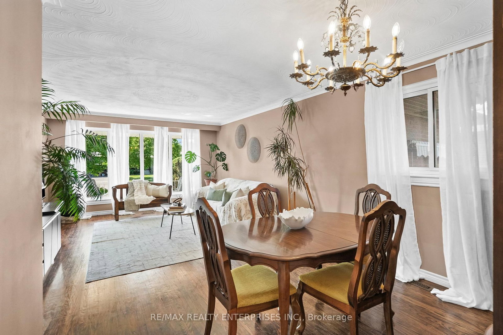 1083 Melton Drive • Mississauga, ON photo 11